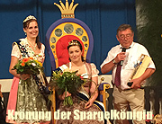 42. Schrobenhausener Spargelkönigin 2016/2017 Isabella I. -  Krönung auf dem Schrobenhausener Volksfest am 12.07.2016 (©Foto: Martin Schmitz)